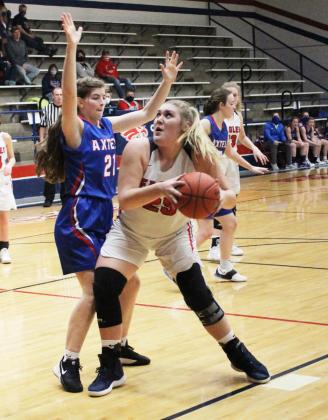 Clifton-Clyde gets sweep at Axtell