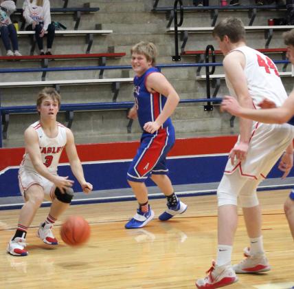 Clifton-Clyde gets sweep at Axtell