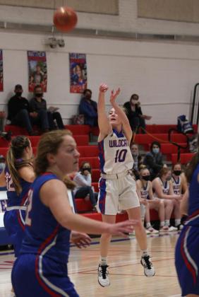 Lady Wildcats win by 33 over Axtell