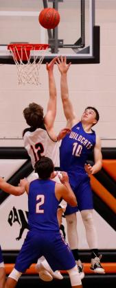 Wildcats record first loss to Centralia
